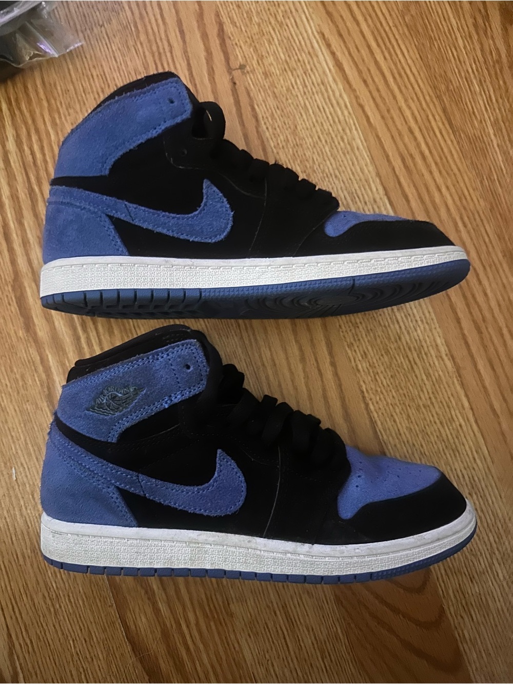 Nike kids high top sneakers size 3y
